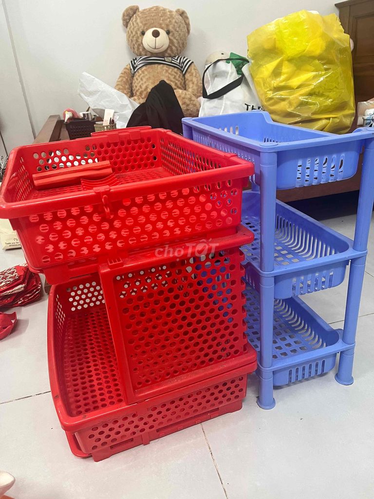 Kệ chén bát nhựa Đỏ, Xanh dương. Mua bán Dụng cụ nhà bếp tại Huyện Nhà Bè Tp Hồ Chí Minh được đăng bởi Nguyễn Mai Hoa hình 1