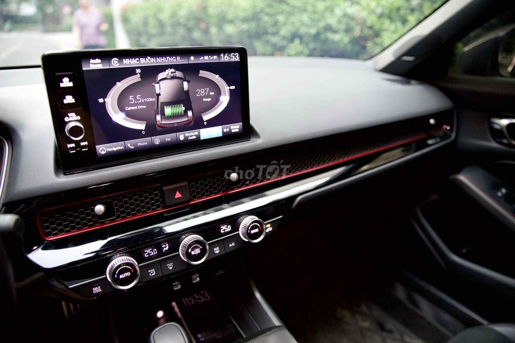 CIVIC RS HEV 2025 CAO CẤP NHẤT,  LƯỚT MỚI NHẤT VN. Mua bán Ô tô tại Quận 10 Tp Hồ Chí Minh được đăng bởi PC Trương hình 16