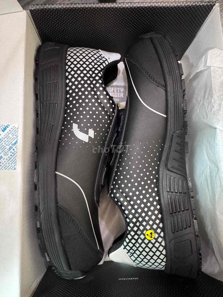 Giày bảo hộ Safety Jogger Đen size 45. Mua bán Giày dép tại Thành phố Thủ Dầu Một Bình Dương được đăng bởi Anthony hình 1