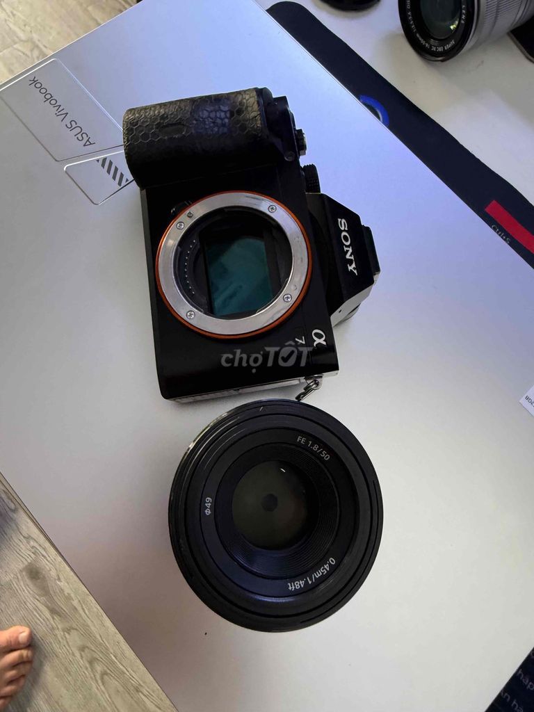 máy ảnh Sony A7 mark 1 thanh lý kèm lens 50mm 1.8. Mua bán Máy ảnh, Máy quay tại Thành phố Thủ Dầu Một Bình Dương được đăng bởi Ngọc Tây Tech hình 1
