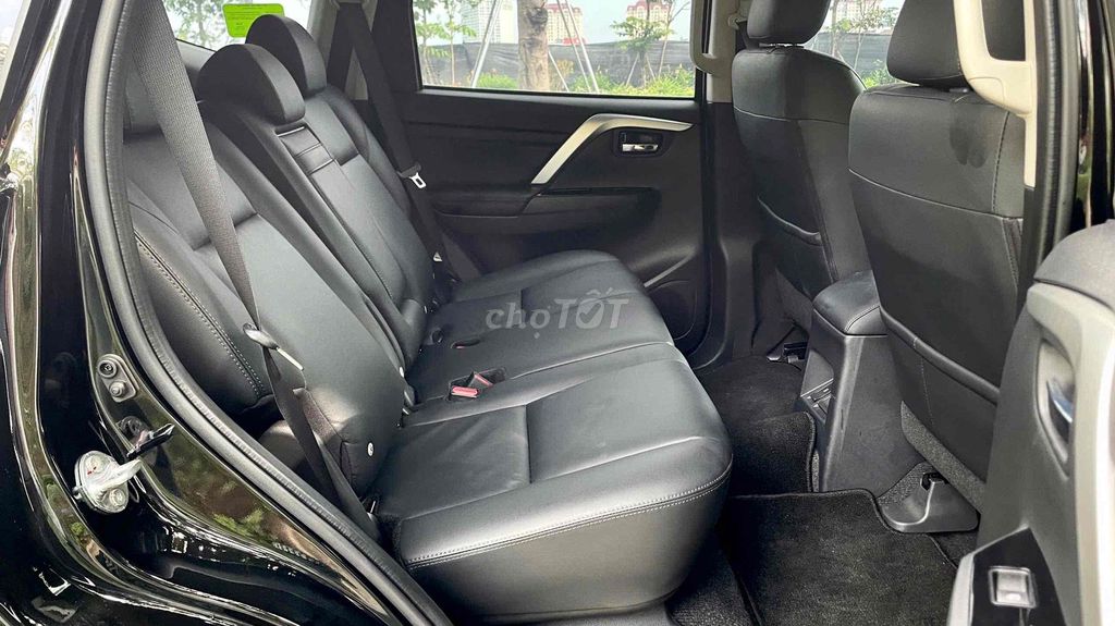 Mitsubishi Pajero Sport Đen 2024 - odo 2988km. Mua bán Ô tô tại Quận Bắc Từ Liêm Hà Nội được đăng bởi Hoàng Nga hình 8