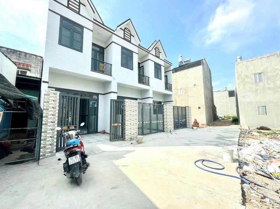 Nhà mới gần chợ biên hoà, 1tỷ 450 triệu, gần chợ hoá an