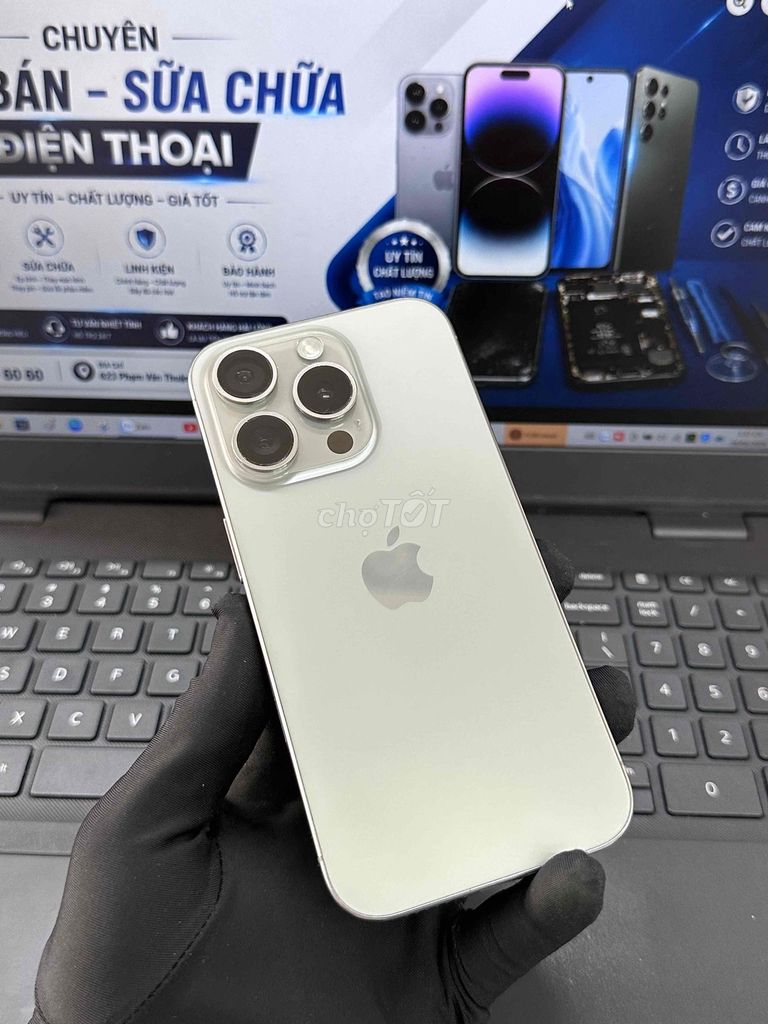 iPhone 15 Pro 256gb MÁY QUỐC TẾ ZIN NGUYÊN BẢN. Mua bán Điện thoại tại Thành phố Biên Hòa Đồng Nai được đăng bởi DT MOBILE BIÊN HOÀ hình 1