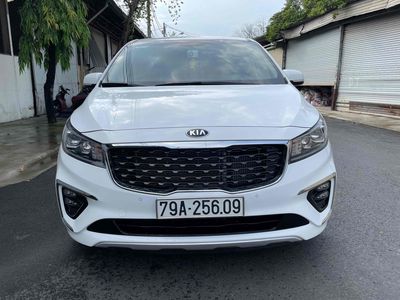 Kia Sedona 2019 Luxury D - 61000 km