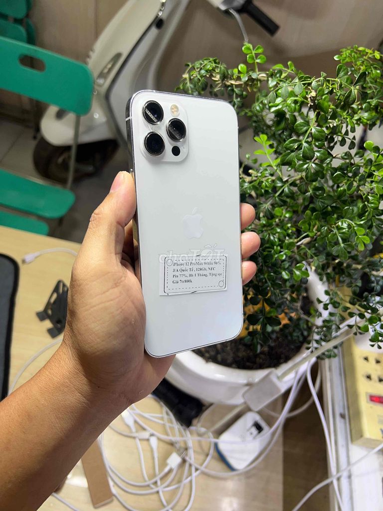 iPhone 12 ProMax 128G Pin77% j/a Quốc tế zin all. Mua bán Điện thoại tại Huyện Trảng Bàng Tây Ninh được đăng bởi Sun Mobile Shop Điện Thoại Trảng Bàng Tây Ninh 01 hình 1