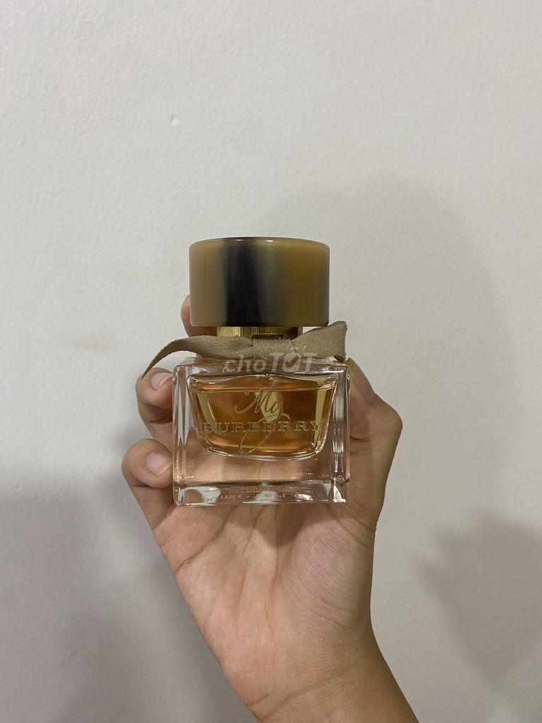 Nước hoa Burberry My Burberry Nữ 30ml Đã sử dụng. Mua bán Nước hoa tại Quận Cầu Giấy Hà Nội được đăng bởi Le Phuong hình 1