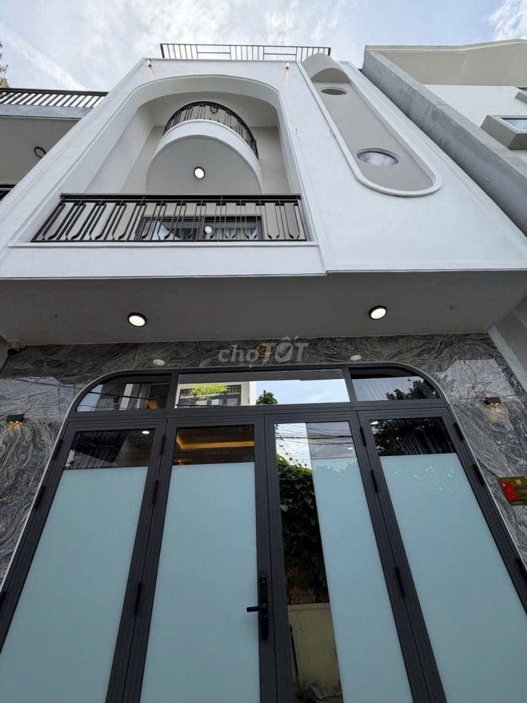 Rent · 3 bd · 53 м² · Quận Hải Châu, ул. Đường Trưng Nữ Vương