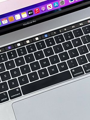 MacBook Pro TouchBar 2019 Đồ họa, render cực khỏe!. Mua bán Laptop tại Quận Liên Chiểu Đà Nẵng được đăng bởi TT Center 603 Tôn Đức Thắng Hòa Khánh 