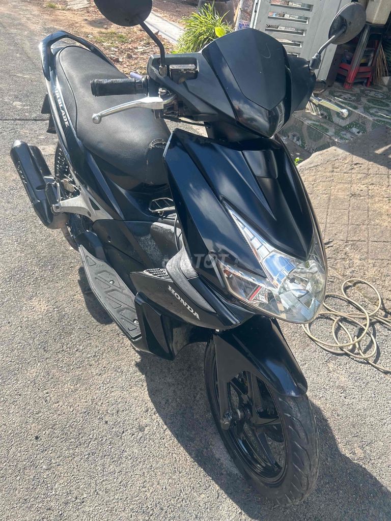 Honda Airblade с номерами Хошимина, отличный мотор и документы