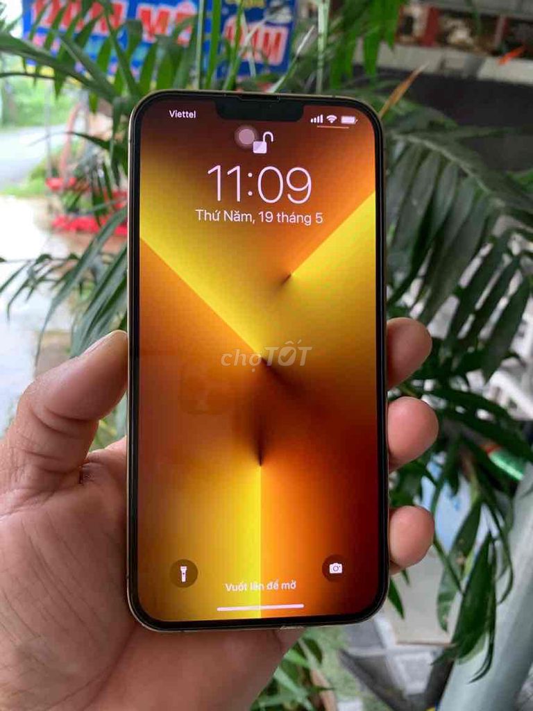 Apple iPhone 13 Pro Max 128GB Vàng. Mua bán Điện thoại tại Thành phố Thuận An Bình Dương được đăng bởi Xe Máy Duy Hưng An Phú hình 1