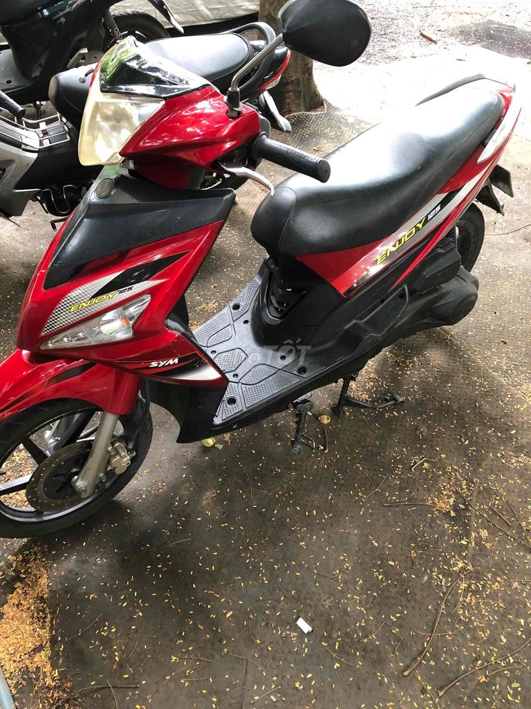 SYM Enjoy 125 Красный
