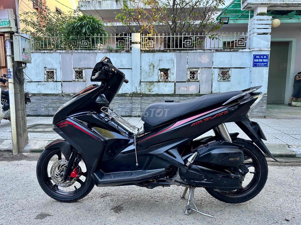 AB 125 2015 khoá mót 17tr500 ***. Mua bán Xe máy tại Thành phố Huế Thừa Thiên Huế được đăng bởi Xe Máy Trường An Phát hình 3