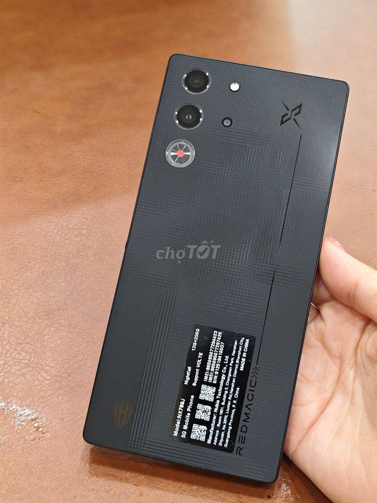 Nubia Red Magic 10S Pro bản 12-256gb Đen Bh T8-26. Mua bán Điện thoại tại Quận Đống Đa Hà Nội được đăng bởi Hn Store hình 1