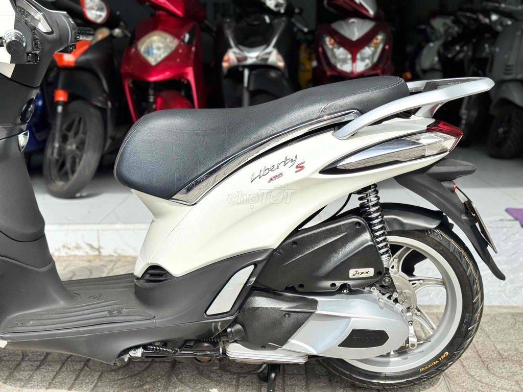 📣 Piaggio Liberty S 125cc thắng ABS đời cao Trắng. Mua bán Xe máy tại Thành phố Rạch Giá Kiên Giang được đăng bởi Xe Máy Thanh Phương hình 3