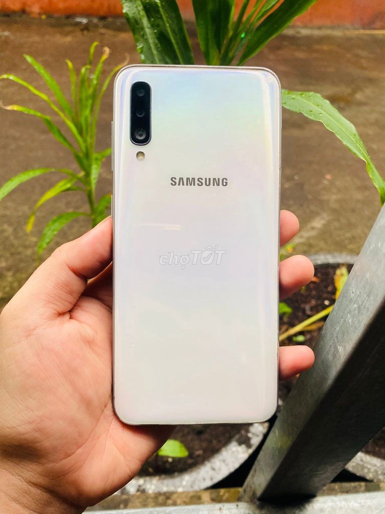 Samsung A50 Trắng. Mua bán Điện thoại tại Thành phố Thuận An Bình Dương được đăng bởi Hội Đồ Điện Tử hình 1