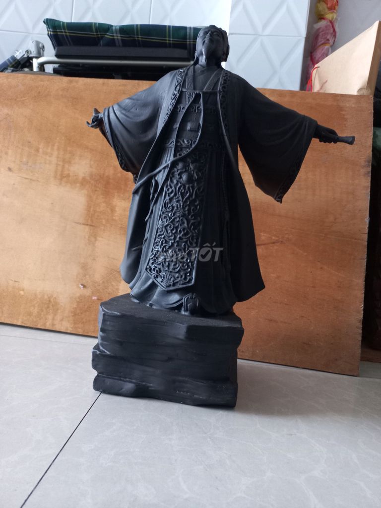 Tượng bằng đồng rất là củ của ông cụ để lại còn z.. Mua bán Đồ sưu tầm, đồ cổ tại Quận 12 Tp Hồ Chí Minh được đăng bởi Mỹ Tiên hình 1