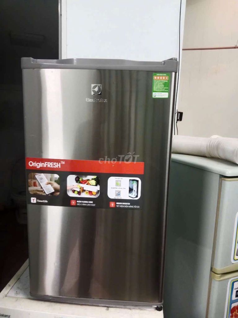 Thanh lý Tủ lạnh Electrolux 90L chạy tốt có ship. Mua bán Tủ lạnh tại Quận 4 Tp Hồ Chí Minh được đăng bởi Điện Máy giá tốt hình 1
