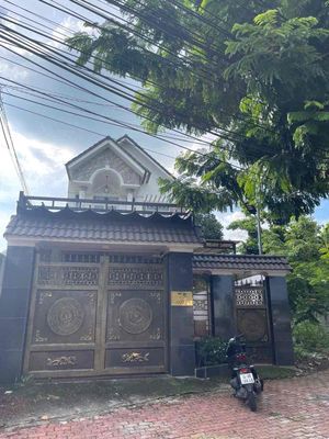 Cho Thuê Nhà Mái Thái Phường Phú Mỹ 4PN-4WC Sân Đậu 2 Xe Hơi. Cho thuê nhà ở tại Thành phố Thủ Dầu Một Bình Dương được đăng bởi Lê Đức Trọng