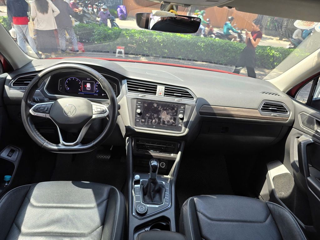 Volkswagen Tiguan. Mua bán Ô tô tại Quận 3 Tp Hồ Chí Minh được đăng bởi Volkswagen Central hình 8