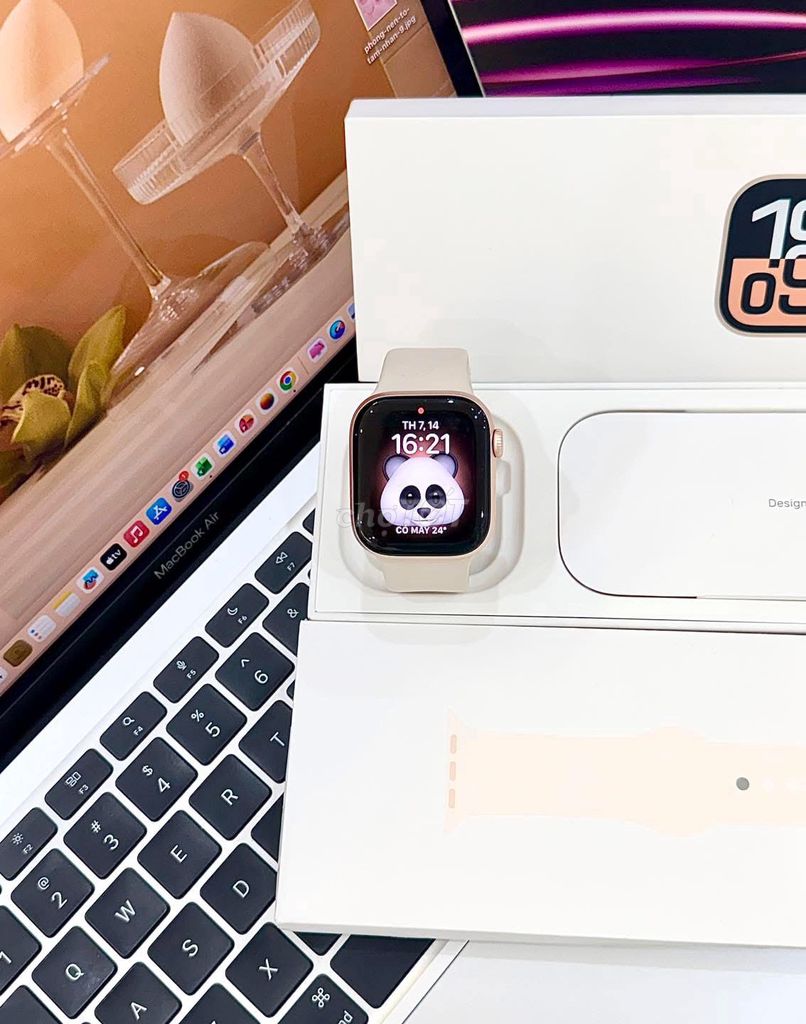 Apple Watch Series 10 42mm Vàng hồng Likenew. Mua bán Thiết bị đeo thông minh tại Quận Ninh Kiều Cần Thơ được đăng bởi Cao Kim Xuân hình 1