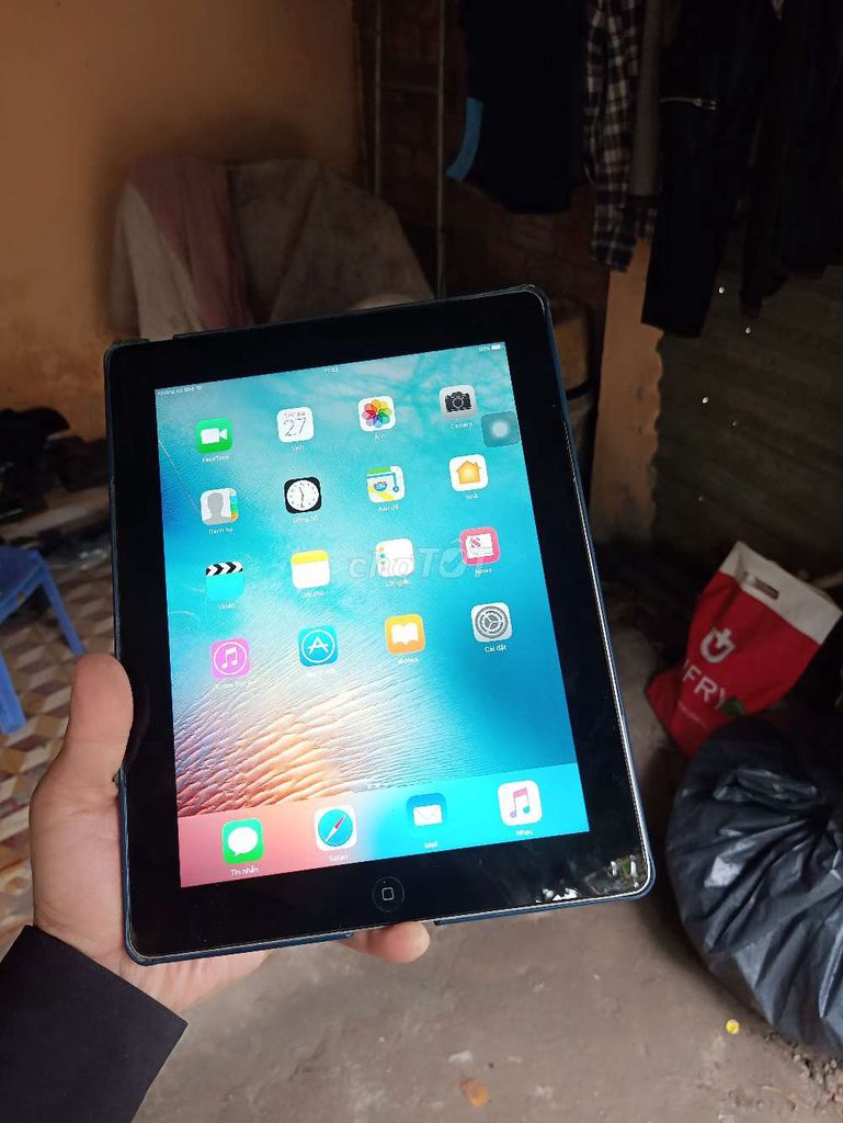 Apple iPad 4 Bạc. Mua bán Máy tính bảng tại Quận Sơn Trà Đà Nẵng được đăng bởi Tú hình 1