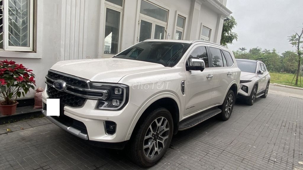Ford Everest 2023 Titanium+ 2.0L AT 4x4 - 60000 km. Mua bán Ô tô tại Quận Hà Đông Hà Nội được đăng bởi Country and peoples Viet Nam hình 2