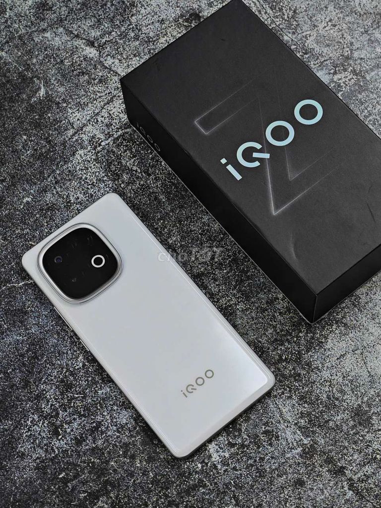 Vivo IQOO Z10 Turbo 12GB/256GB Trắng. Mua bán Điện thoại tại Quận Thanh Khê Đà Nẵng được đăng bởi Tú MB hình 1