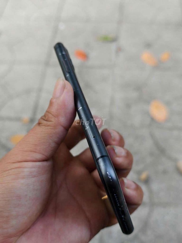 Apple iPhone 11 Đen 64g quốc tế. Mua bán Điện thoại tại Huyện Phú Giáo Bình Dương được đăng bởi anh khôi hình 1