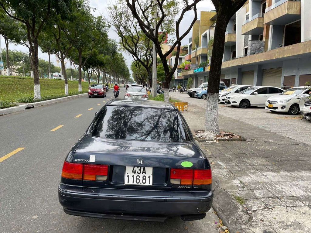 Bán Honda Accord siêu đẹp, nỉ rin. Mua bán Ô tô tại Quận Hải Châu Đà Nẵng được đăng bởi otocudanang hình 6
