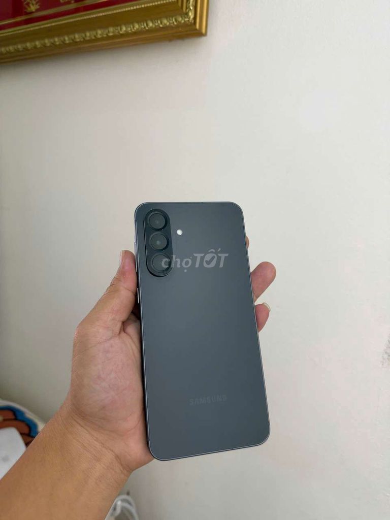 Samsung A56 256GB Xám. Mua bán Điện thoại tại Quận Tân Phú Tp Hồ Chí Minh được đăng bởi Hàng Chất Giá Rẻ hình 1