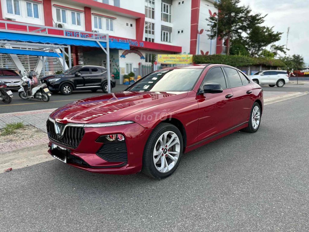 VinFast Lux A2.0 2021 2.0 AT - 55000 km. Mua bán Ô tô tại Quận 1 Tp Hồ Chí Minh được đăng bởi quốc hình 3