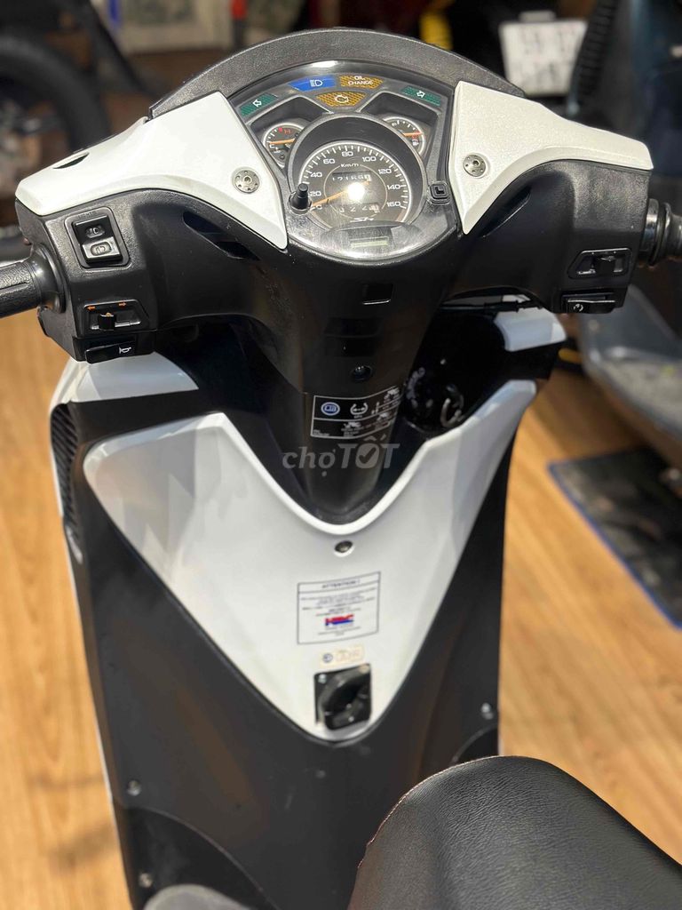 Sh ý Fi 2006 biển sg chính chủ. Mua bán Xe máy tại Quận 1 Tp Hồ Chí Minh được đăng bởi Trung xe hình 3