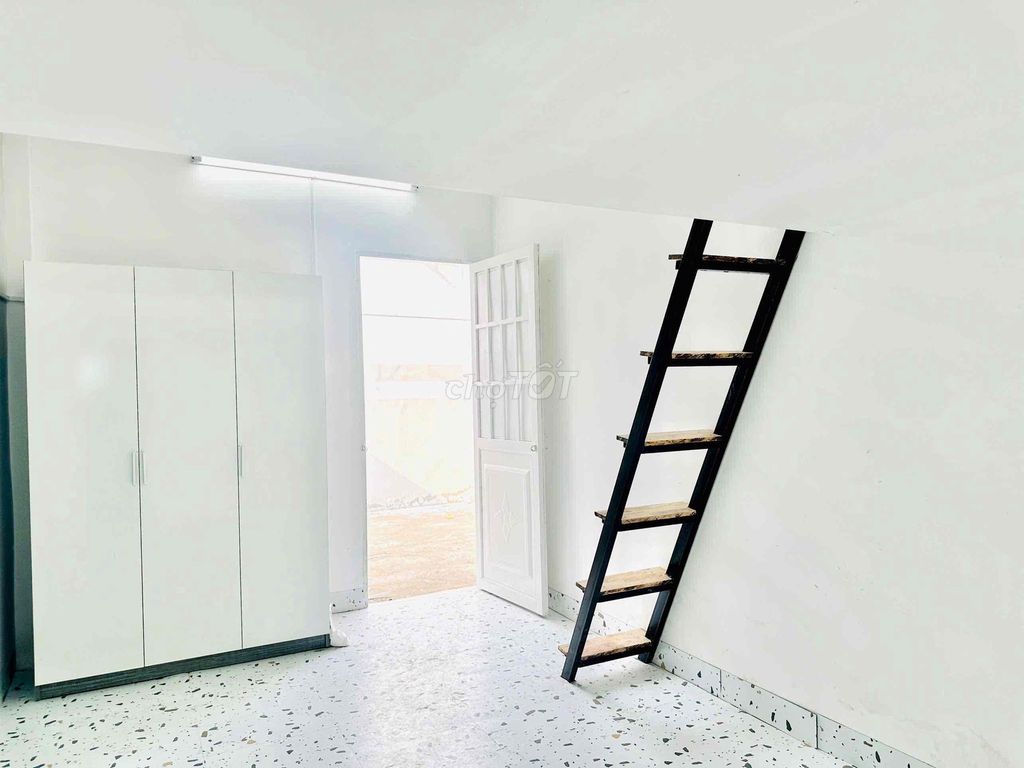 Сдается комната 35 м² для 4-5 человек, с кондиционером