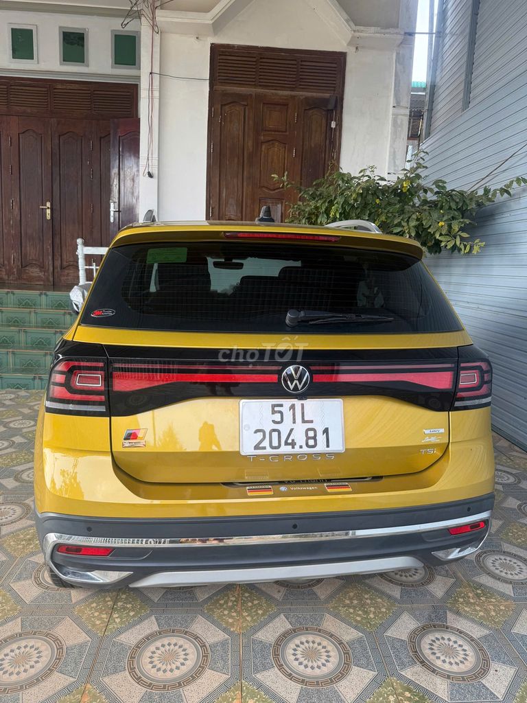 Volkswagen T-Cross 2022 Luxury - 4000 km. Mua bán Ô tô tại Quận 1 Tp Hồ Chí Minh được đăng bởi Hạnh Bất Động Sản hình 5