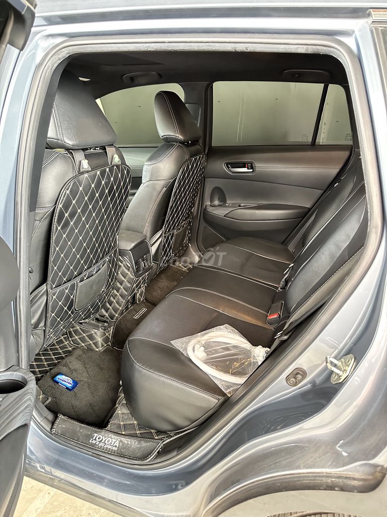 Toyota Corolla Cross 2021 1.8V - 78000 km. Mua bán Ô tô tại Quận 8 Tp Hồ Chí Minh được đăng bởi Tuan hình 6