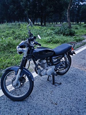 Xe máy husky 125cc. Mua bán Xe máy tại Thị xã Bến Cát Bình Dương được đăng bởi NC Art