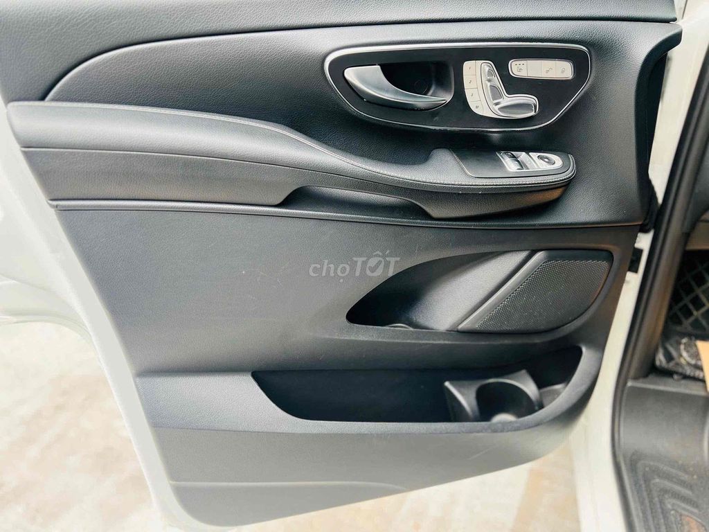 MERCEDES V250 LUXURY 2020 SIÊU ĐẸP. Mua bán Ô tô tại Thành phố Thủ Đức Tp Hồ Chí Minh được đăng bởi Phước An hình 8
