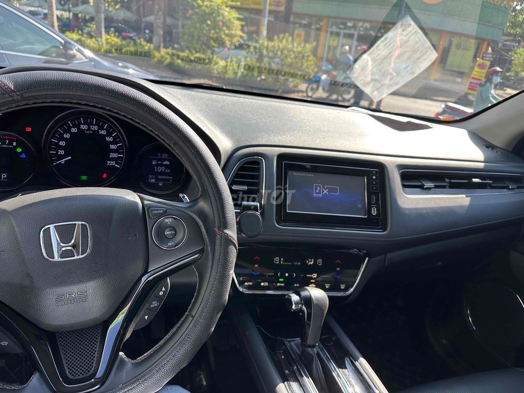 Honda HR-V Bản L Xanh 43.000 km. Mua bán Ô tô tại Quận Cái Răng Cần Thơ được đăng bởi HIỆP HP AUTO hình 7