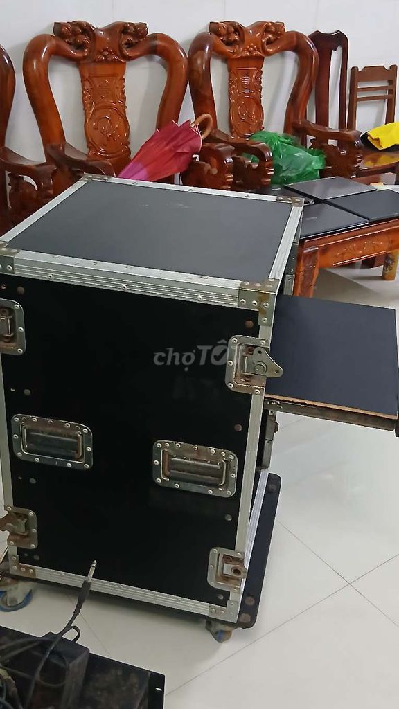 Tủ đựng dàn karaoke. Mua bán Tủ, kệ gia đình tại Thành phố Bà Rịa Bà Rịa - Vũng Tàu được đăng bởi Nguyễn Văn Bình hình 1