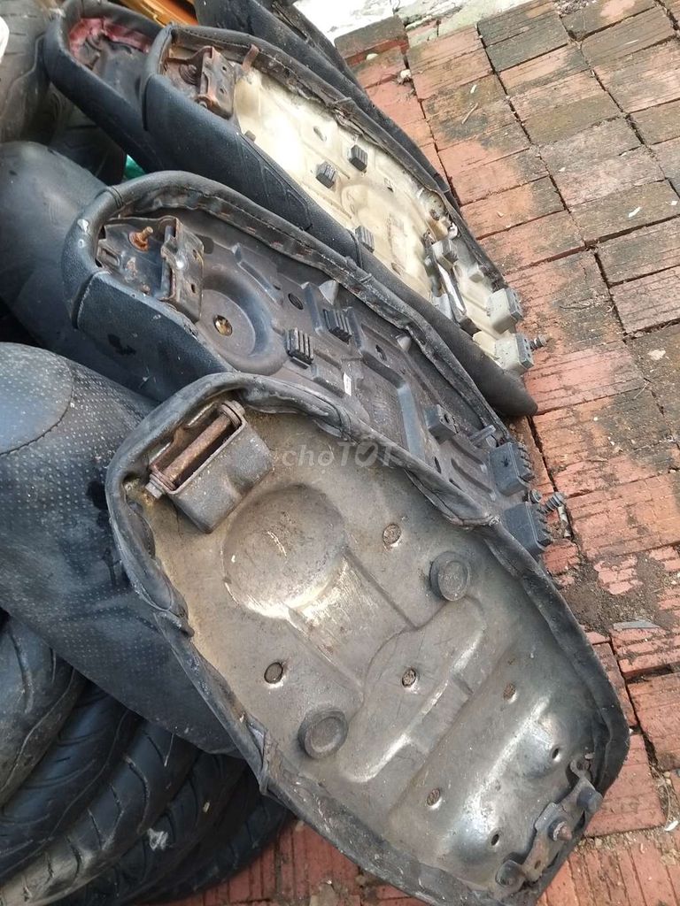 Yên xe Draem va wave  anh em nào có nhu cầu alo. Mua bán Phụ tùng xe tại Quận Hải Châu Đà Nẵng được đăng bởi VU THAO hình 5