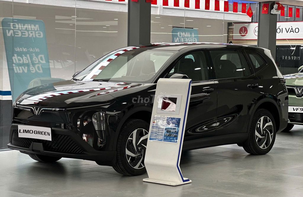 XE SẴN GIAO NGAY - GIẢM THÊM 12TR LIỀN TAY. Mua bán Ô tô tại Thành phố Thủ Đức Tp Hồ Chí Minh được đăng bởi VINFAST XANH THỦ ĐỨC hình 2