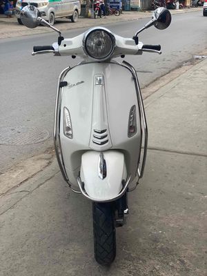 BÁN XE Piaggio Vespa Primavera Trắng Nguyên zin