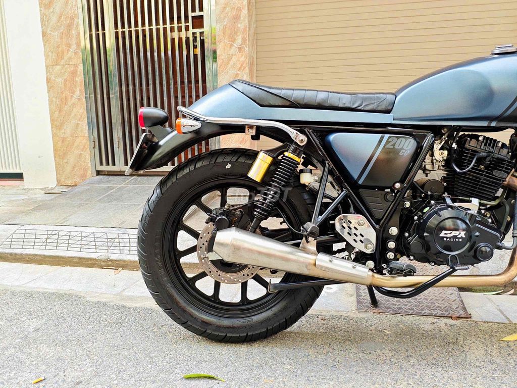 GPX LEGEND 200 biển 29 nguyên bản đẹp chất-pkl. Mua bán Xe máy tại Quận Cầu Giấy Hà Nội được đăng bởi Tong motor xe may hình 6