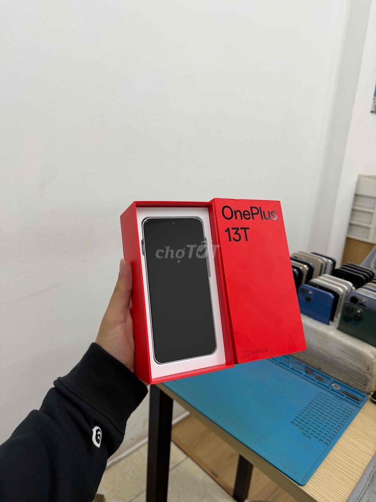 OnePlus 13T 256GB Như mới 99% Vừa Đập Hộp 1 Tháng. Mua bán Điện thoại tại Quận Đống Đa Hà Nội được đăng bởi Hà Nội Mobile Bao Duyệt Nợ Xấu hình 1