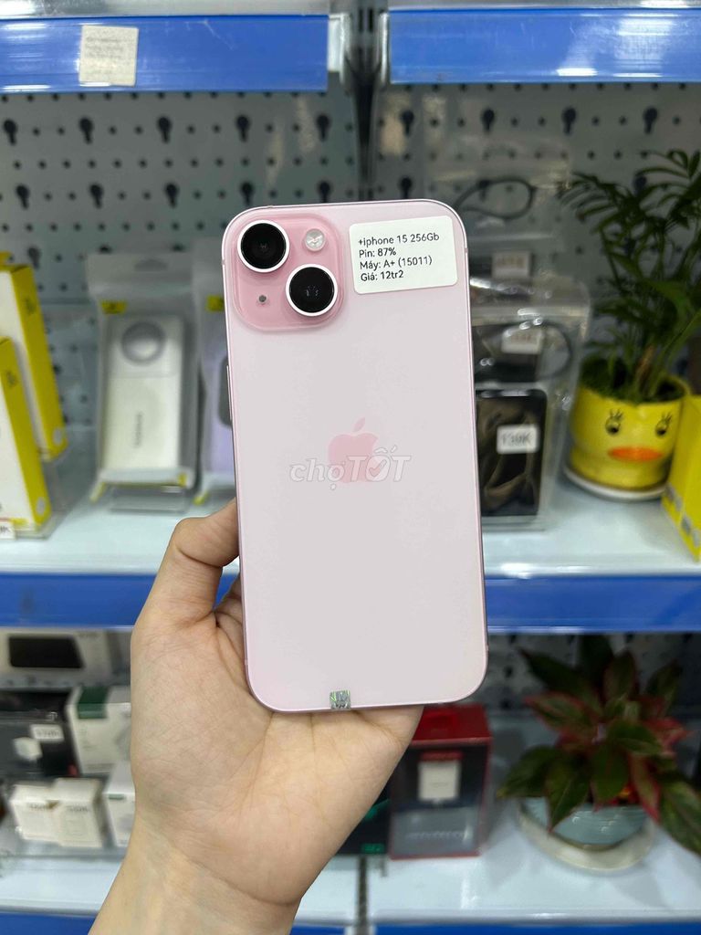Apple iPhone 15 256GB Hồng Zin Đẹp 99. Mua bán Điện thoại tại Huyện Hóc Môn Tp Hồ Chí Minh được đăng bởi SIRI STORE HCM hình 1