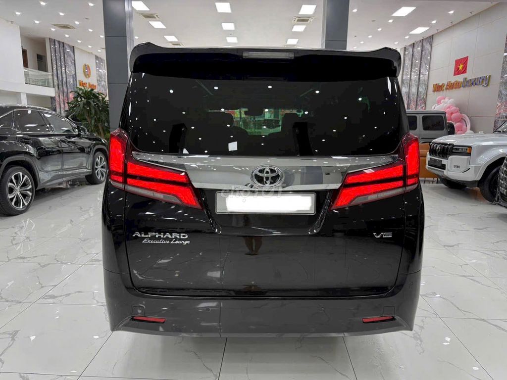 Bán Toyota Alphard sản xuất 2022, sơn Zin 99%.. Mua bán Ô tô tại Quận 1 Tp Hồ Chí Minh được đăng bởi Mr Hợi  hình 4