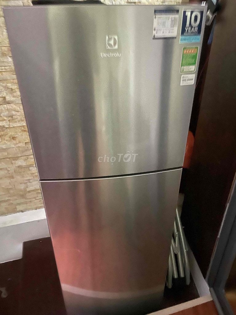 Tủ lạnh Electrolux Bạc Tiết kiệm điện Lớn. Mua bán Tủ lạnh tại Thị xã Tân Uyên Bình Dương được đăng bởi Điện máy thanh lý hình 1