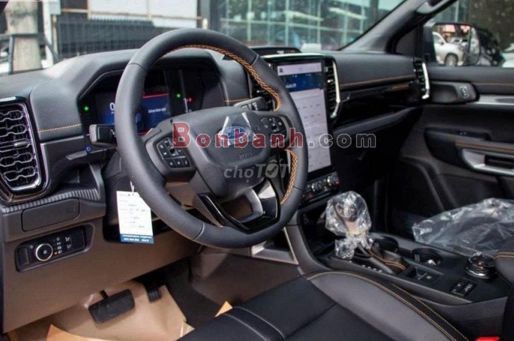 Ford Ranger 2025 Wildtrak 2.0L 4x4 AT màu cam. Mua bán Ô tô tại Quận Cầu Giấy Hà Nội được đăng bởi Ford xe Miền Bắc hình 4