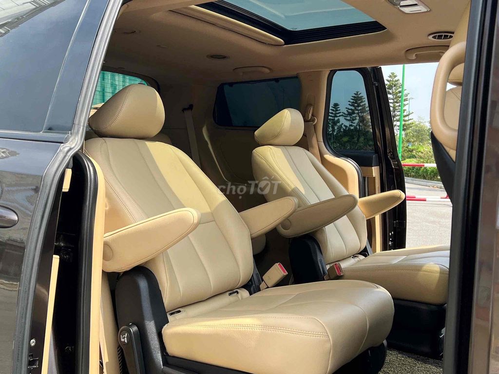 Kia Sendona Luxury 2.2 dầu 2018 - 90000 km. Mua bán Ô tô tại Quận Long Biên Hà Nội được đăng bởi Le hao hình 4