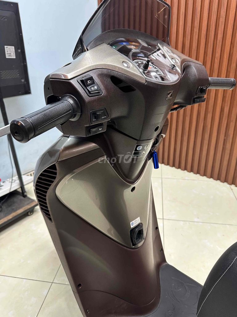 sh 150i nhập ý số máy 103 2010 xe siêu đẹp. Mua bán Xe máy tại Quận 6 Tp Hồ Chí Minh được đăng bởi Tú hình 7